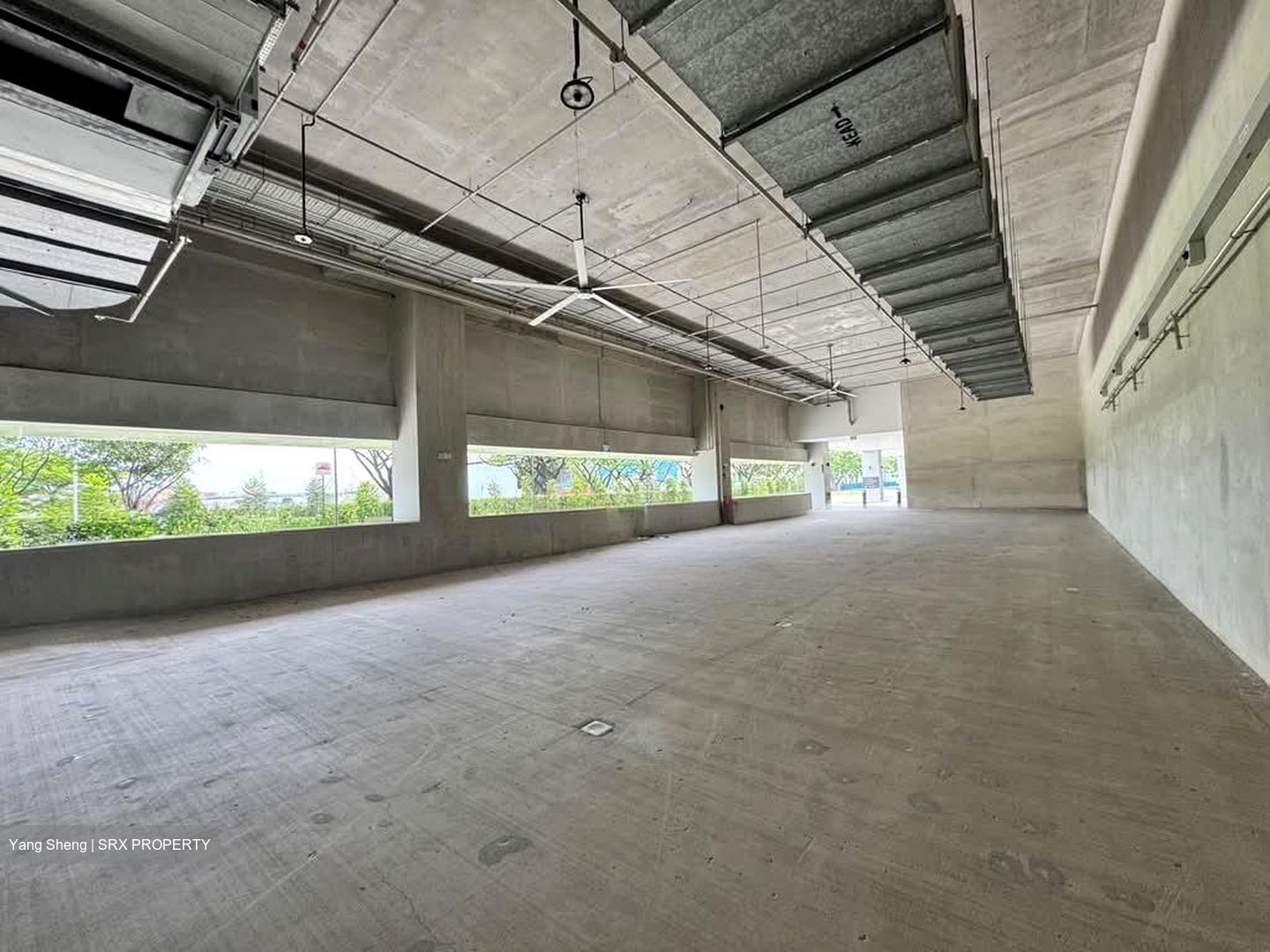 Tuas Road (D22), Retail #591240651